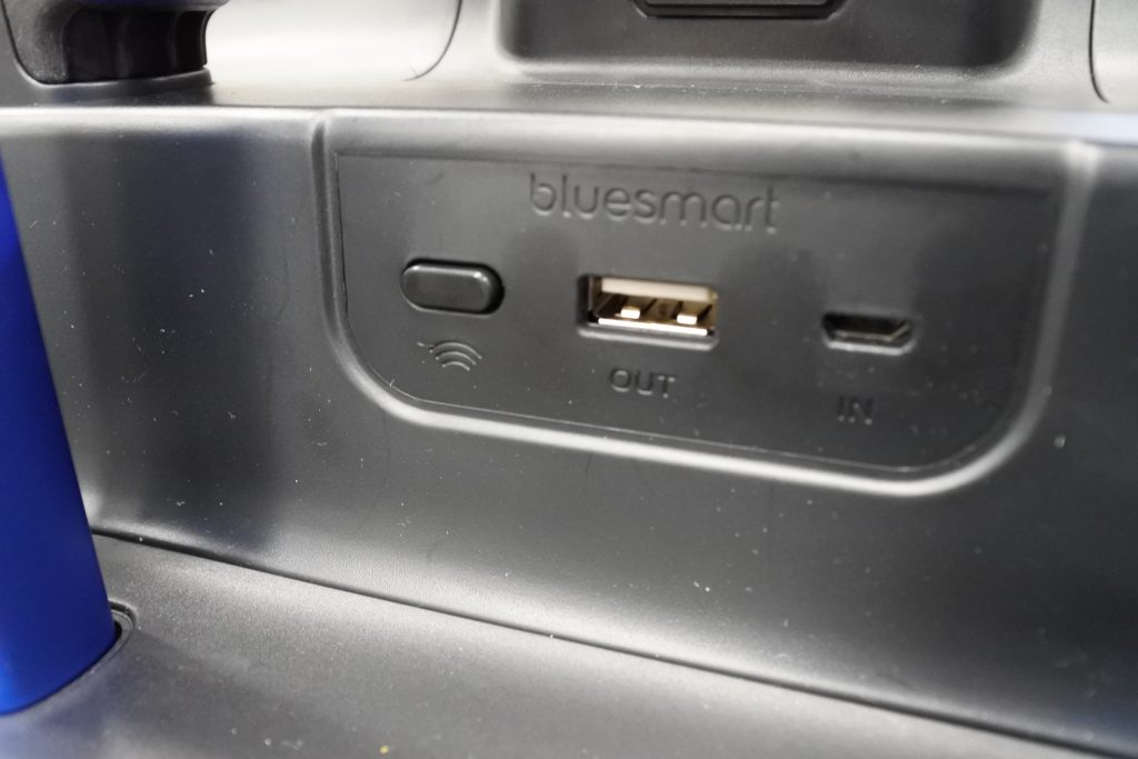 Bluesmart(ブルースマート)スーツケース