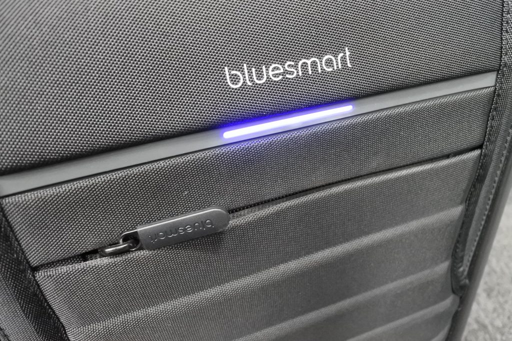 Bluesmart(ブルースマート)スーツケースLEDライト
