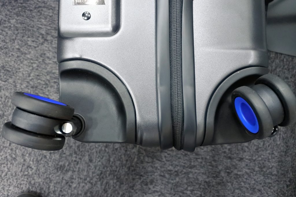 Bluesmart(ブルースマート)スーツケースタイヤ