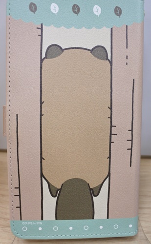 タヌキとキツネ スマホケース 挟まったタヌキ 裏側