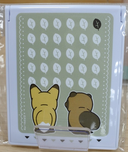 タヌキとキツネ ゆるかわミラー　後ろ姿　グッズ　ミラー