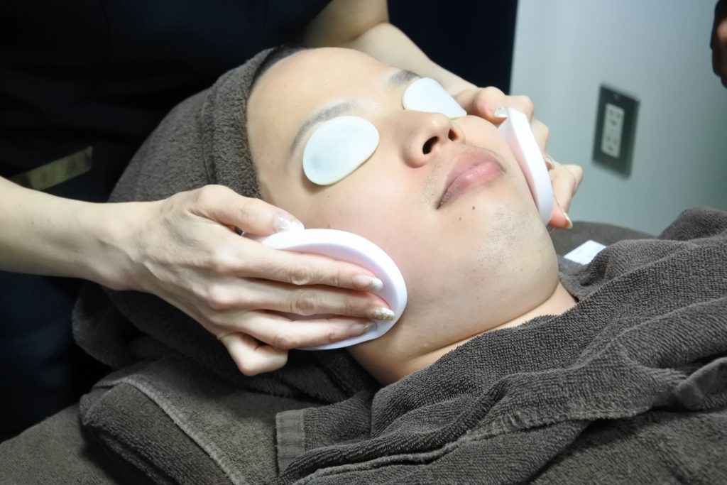 ゴリラ洗顔　ケミカルピーリング　ゴリラクリニック　ゴリラ脱毛　新宿本院