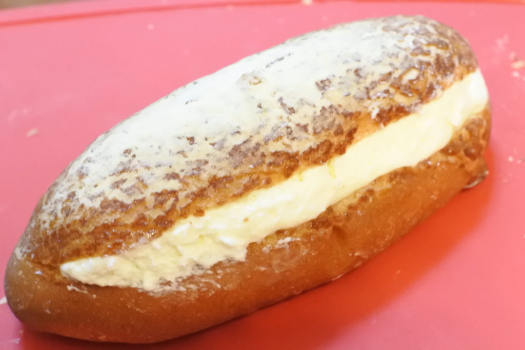 葉山ブレドールミルクロール