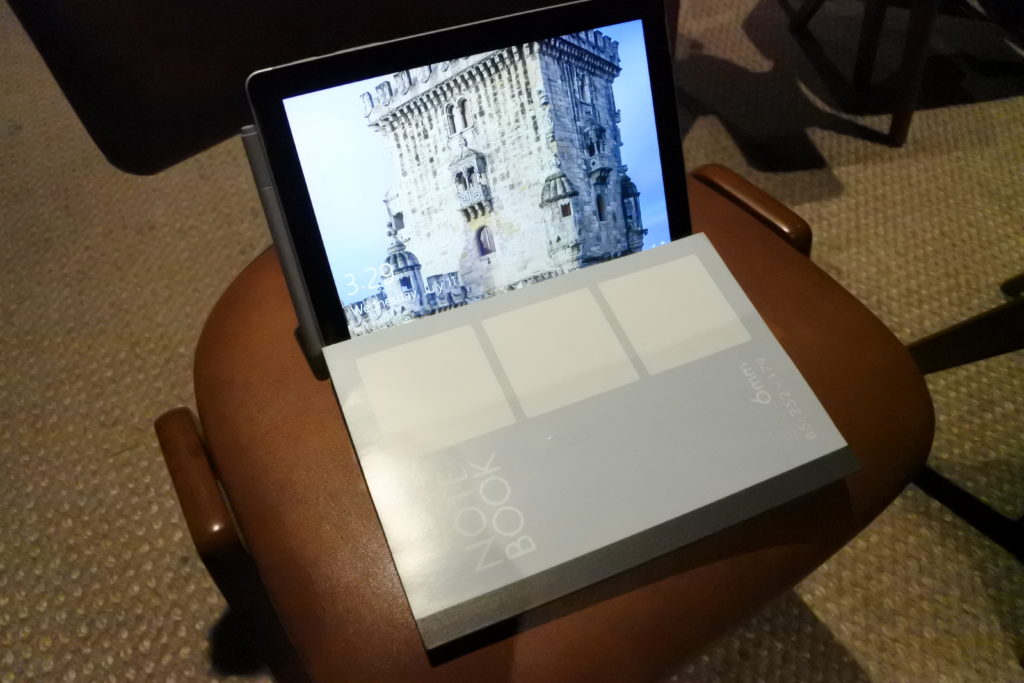 Surface Go 外観比較