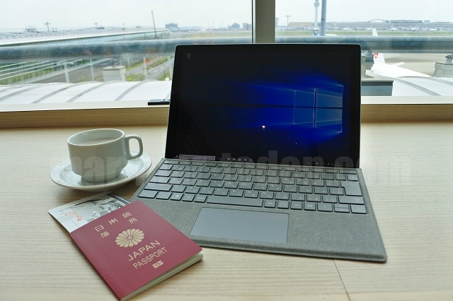 Surface Pro LTE Advanced羽田空港