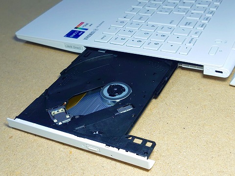 【実機レビュー】NECノートパソコンLAVIE Direct N15の口コミ評価＆評判まとめ PC-GN244RUAN　dvd/BDドライブ