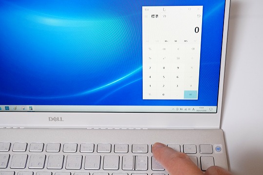 【実機レビュー】DELLノートパソコンInspiron 15 5000(5502)の口コミ評価＆評判まとめ 電卓アプリボタン