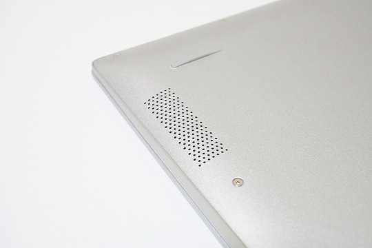 【実機レビュー】DELLノートパソコンInspiron 15 5000(5502)の口コミ評価＆評判まとめ　スピーカー