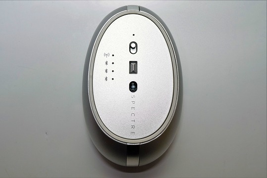 【実機レビュー】HP Spectreマウス 700の口コミ評価＆質問まとめ　ペアリングボタン