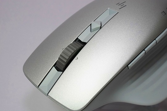 【実機レビュー】HP 930クリエイターワイヤレスマウスの口コミ評価＆質問まとめ　メタルホール拡大