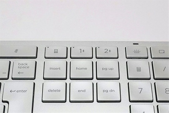 HP 970Programmableワイヤレスキーボードの口コミ評価＆質問まとめ　日本語キーボード　切り替えボタン