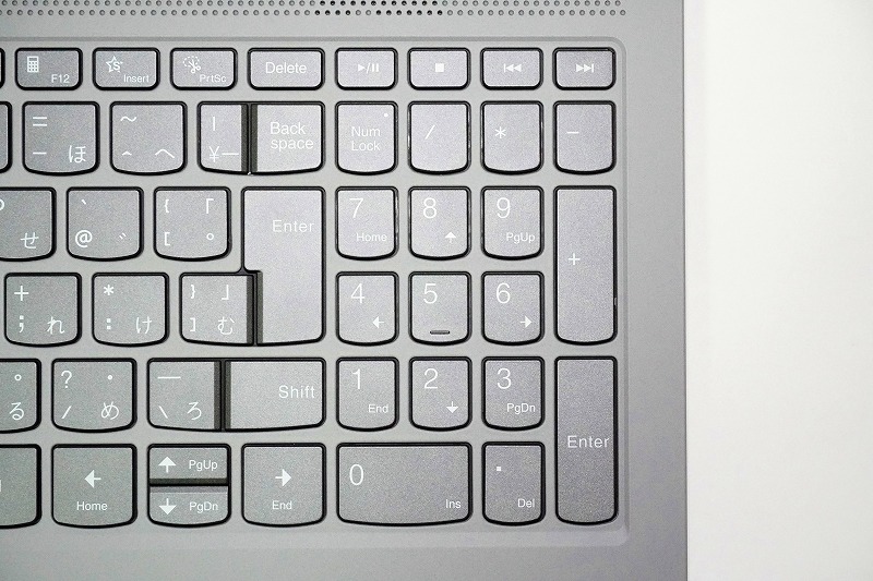 【実機レビュー】レノボノートパソコンIdeaPad Slim 550i(15)の口コミ評価＆評判まとめ　テンキーキーボード