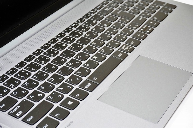 実機レビュー】レノボノートパソコンIdeaPad Slim 550i(15)の口コミ評価＆評判まとめ　キーボード全景