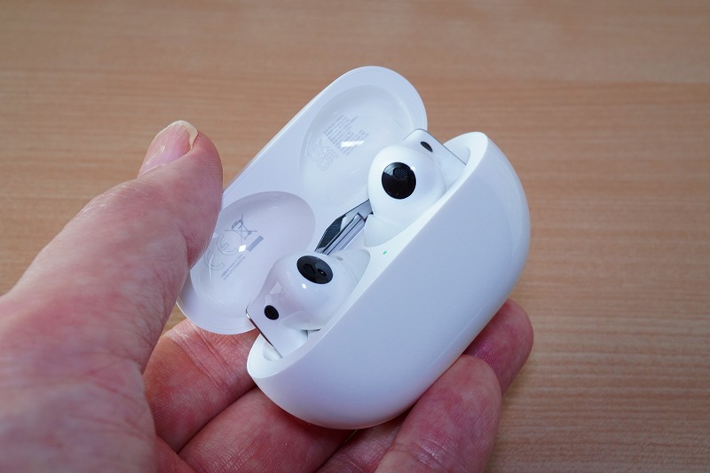 【実機レビュー】ファーウェイ完全ワイヤレスイヤフォン HUAWEI FreeBuds Pro 2の口コミ評価&評判まとめ 充電ケースのふた
