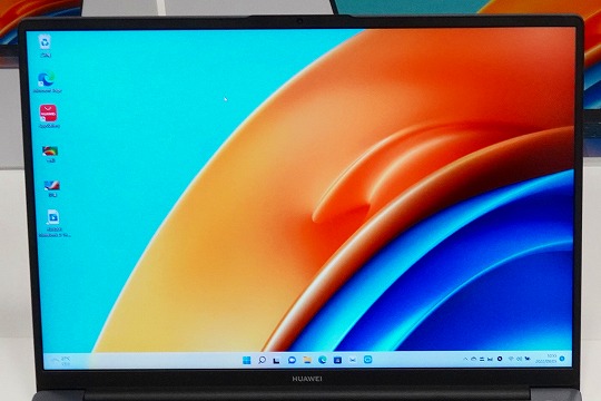 HUAWEI MateBook D16ファーウェイ 液晶