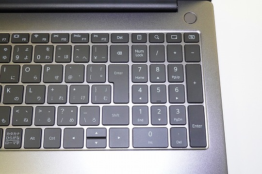 HUAWEI MateBook D16 テンキーとホットキー